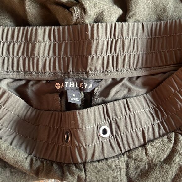 Athleta Bali Linen Bermuda Olive Green Shorts 6 - Picture 4 of 4